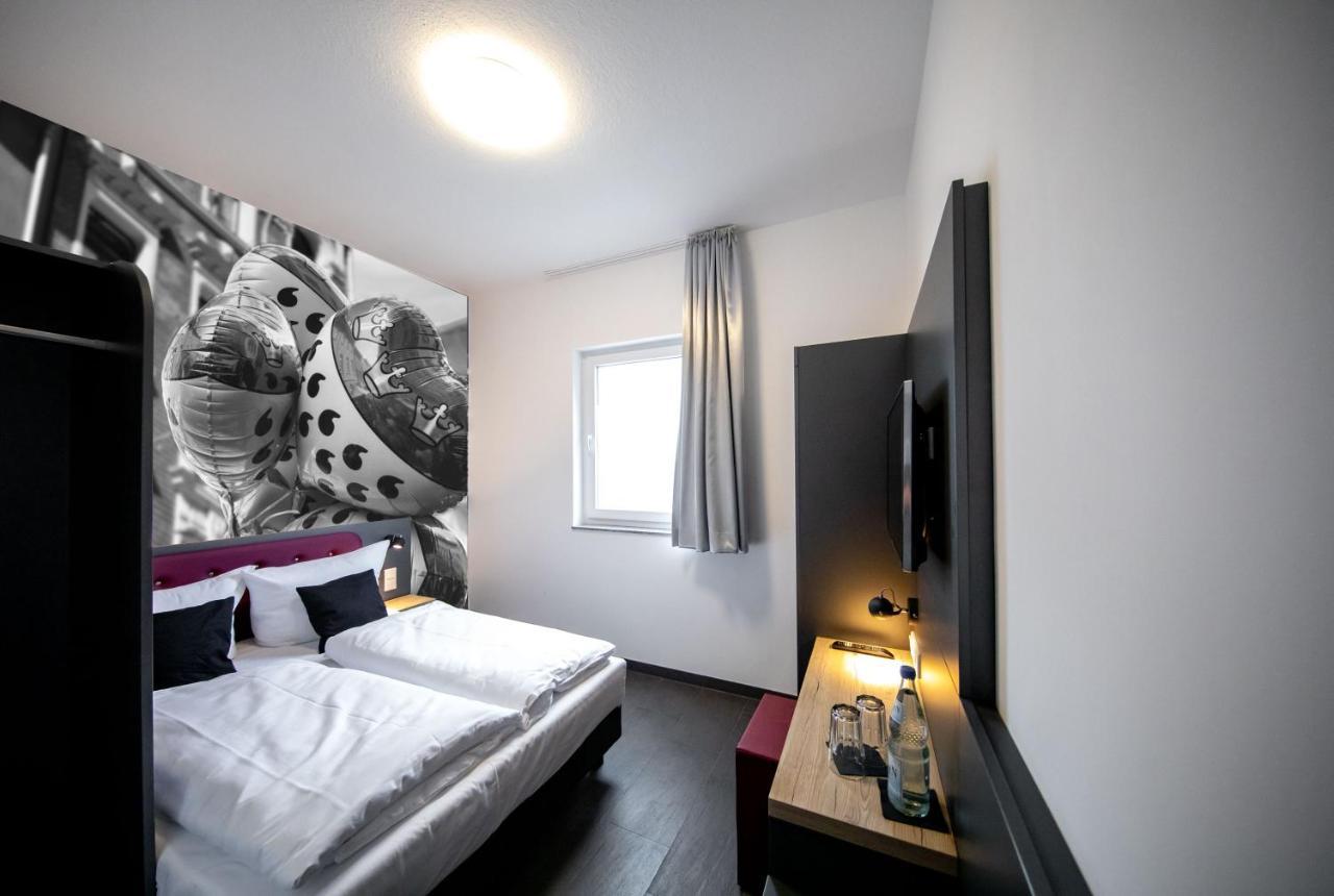 Domspatz Boardinghouse - Kontaktloser Self Check-in Hotel Köln
